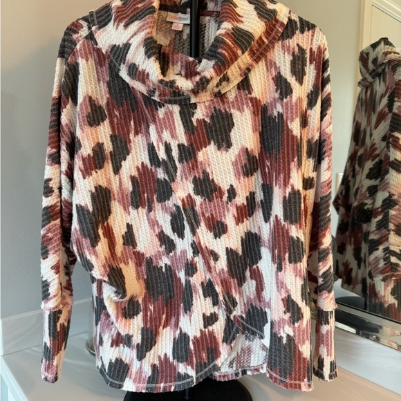 LuLaRoe Multicolor Cowl Neck Sweater small - Picture 2 of 10